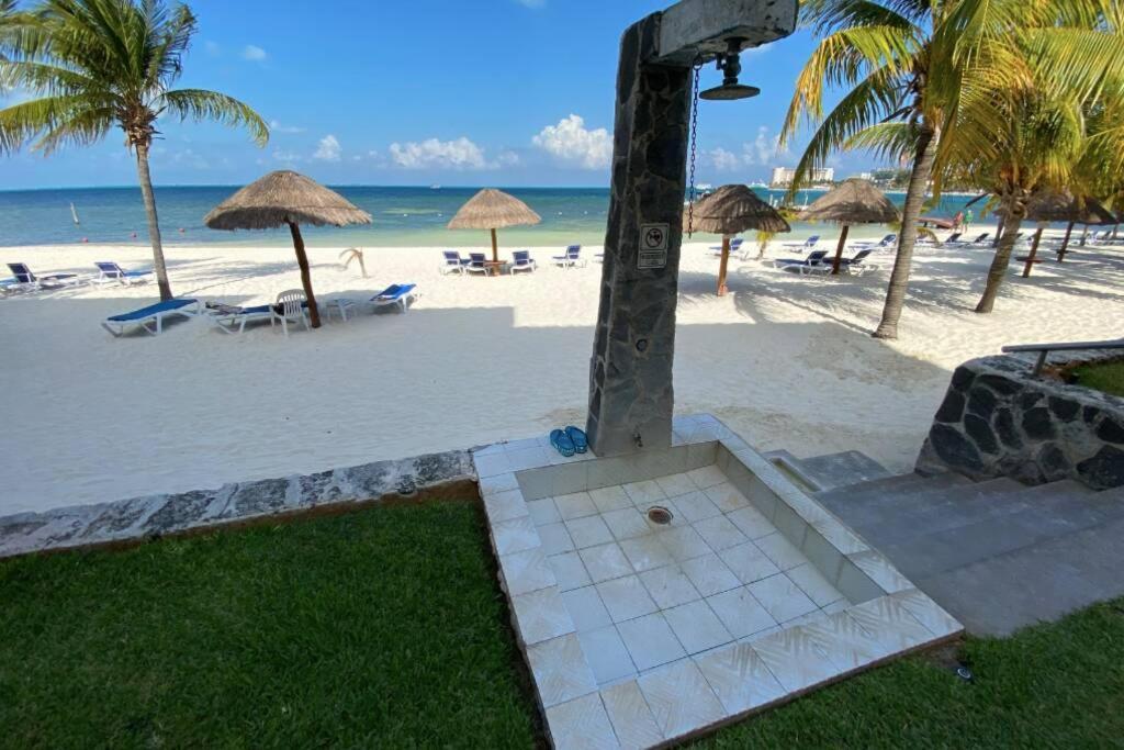 Oceanfront Condo Bm By Andiani Cancun Exterior photo